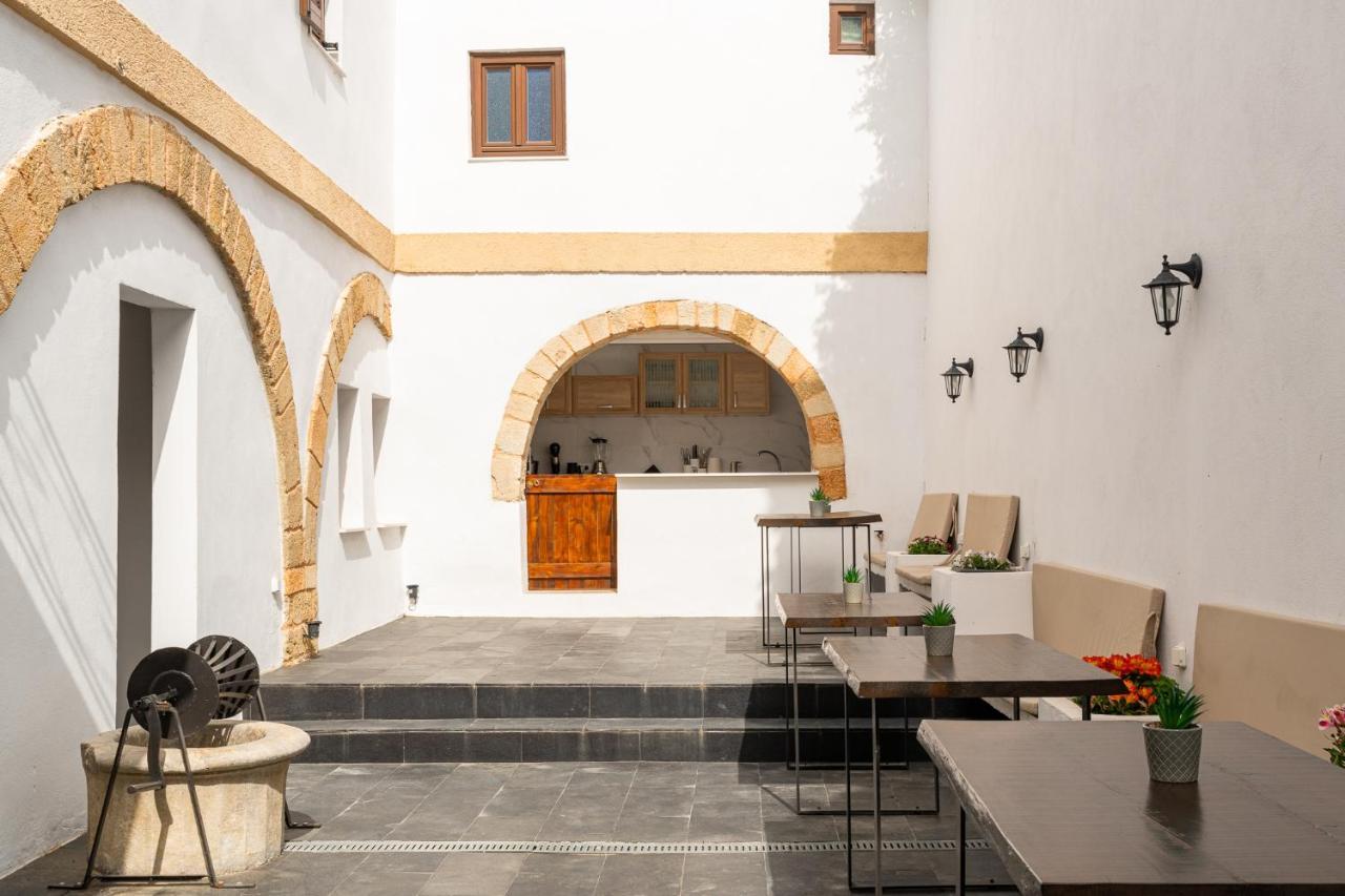 Ancient Knights Luxury Suites Rhodes City Eksteriør billede